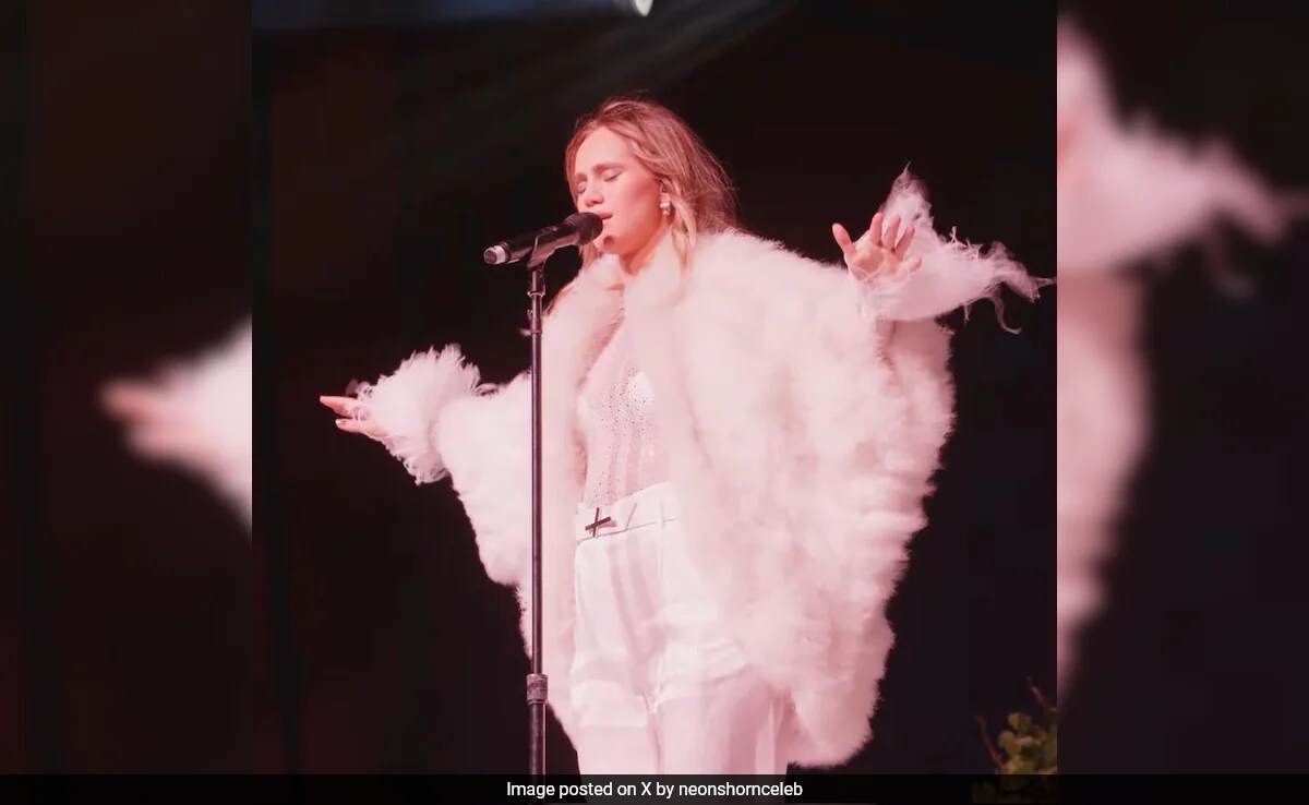 Suki Waterhouse Reveals Baby's Gender During Coachella Performance. Watch