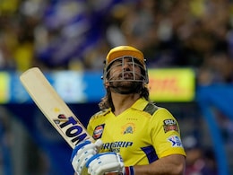 MS Dhoni Injured But Ignoring Pain To Do What Needs To Be Done, Confirms CSK Coach MS Dhoni Injured But Ignoring Pain To Do What Needs To Be Done, Confirms CSK Coach