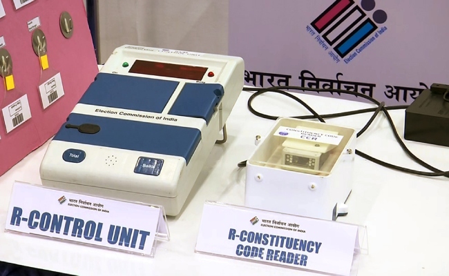 EVM Hacking Myth: ईवीएम हैक हो सकता है? विशेषज्ञों ने कांग्रेस की EVM हैक थ्योरी का उड़ाया मजाक