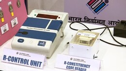 Rajasthan Lok Sabha Phase 2 Voting: जैसलमेर और पाली में EVM खराब, बिना वोटिंग किए वापस लौटे ग्रामीण