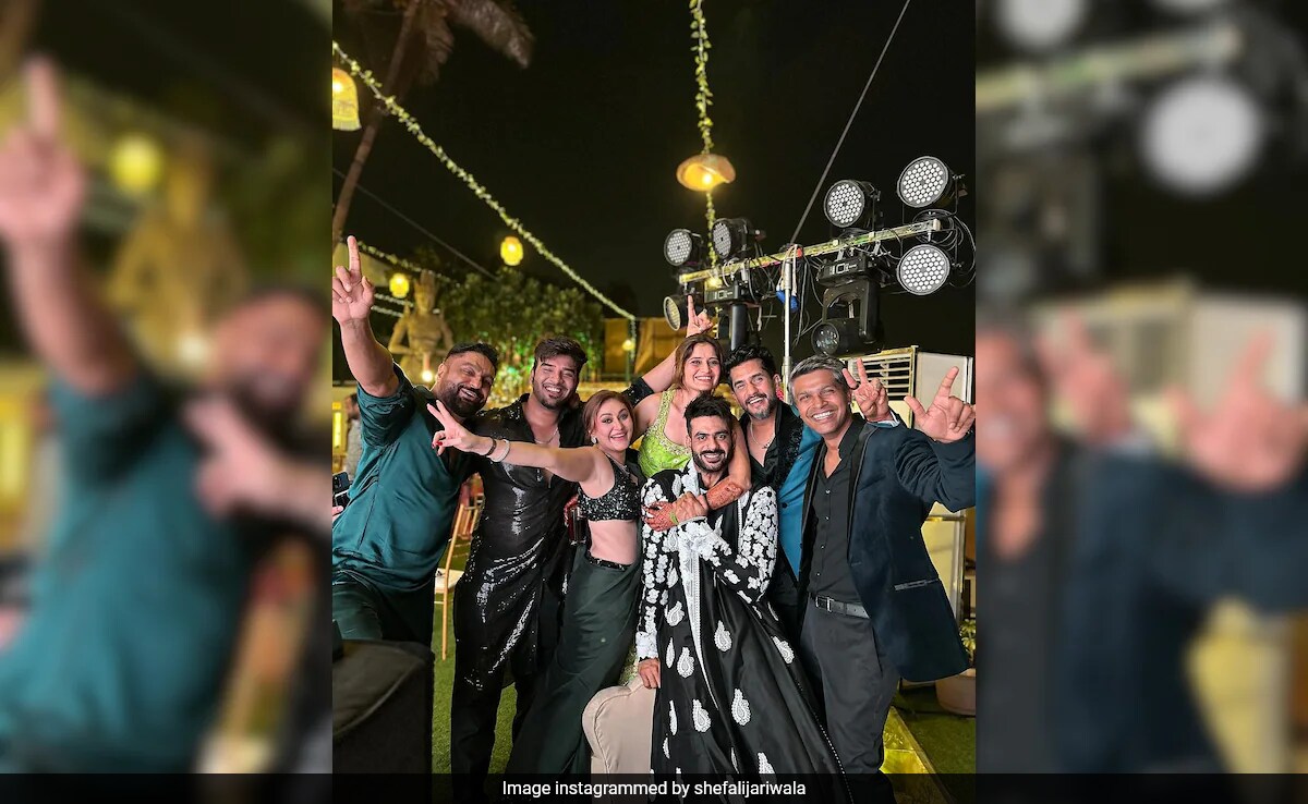 A <i>Bigg Boss 13</i> Reunion At Arti Singh's Sangeet: "Friends Who Turn Into Family"