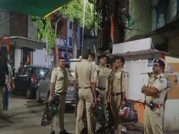Ujjain : महाकाल दर्शन करने जा रहे श्रद्धालुओं को घेर परेशान किया फिर मार दिया चाकू, आरोपी को पकड़ पुलिस ने निकाला जुलुस  Ujjain : महाकाल दर्शन करने जा रहे श्रद्धालुओं को घेर परेशान किया फिर मार दिया चाकू, आरोपी को पकड़ पुलिस ने निकाला जुलुस