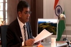 JI DY Chandrachud Chamber: देखिए भारत के CJI का चैम्बर जहां मिलती है इंसाफ की गारंटी JI DY Chandrachud Chamber: देखिए भारत के CJI का चैम्बर जहां मिलती है इंसाफ की गारंटी