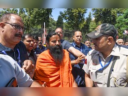 बाबा रामदेव यांच्या अडचणी कायम, सर्वोच्च न्यायालयानं पुन्हा फेटाळली विनंती