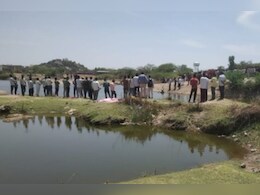 राजस्थान के पाली में बड़ा हादसा, तालाब में मछली पकड़ने गए एक ही परिवार के 4 सदस्यों की डूबने से मौत राजस्थान के पाली में बड़ा हादसा, तालाब में मछली पकड़ने गए एक ही परिवार के 4 सदस्यों की डूबने से मौत