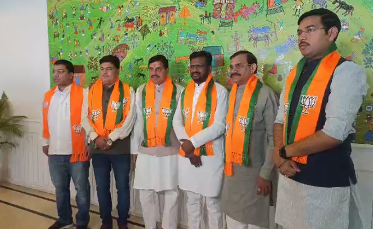 Madhya Pradesh में कांग्रेस को फिर लगा बड़ा झटका, छिंदवाड़ा के इस बड़े नेता ने भी थामा बीजेपी का दामन