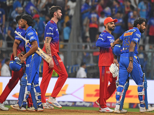 Hardik Pandya's Mumbai Indians Pile More Misery On RCB