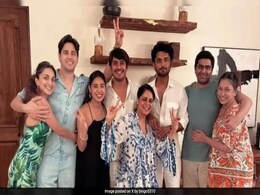 Inside Kiara Advani And Sidharth Malhotra's Goa Vacation With Friends Inside Kiara Advani And Sidharth Malhotra's Goa Vacation With Friends