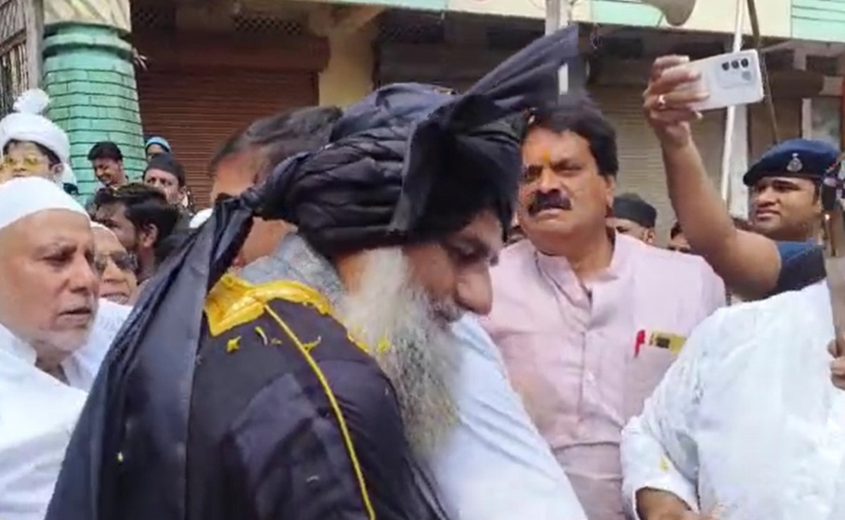 Eid 2024:50 साल अनूठी परंपरा निभा रहा है इंदौर का हिंदू परिवार, शहर काजी को अपनी बग्घी से लाते-ले जाते हैं ईदगाह