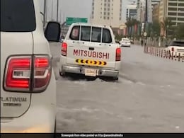 Ex Jet Airways Official Counters Anand Mahindra's Dubai Rain Post, Then Clarifies Ex Jet Airways Official Counters Anand Mahindra's Dubai Rain Post, Then Clarifies