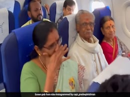 पायलट बेटे ने फ्लाइट में अनाउंसमेंट के दौरान कही ऐसी बात, सुनकर रो पड़ीं साथ में सफर कर रही मां, देखकर भर आएंगी आंखें पायलट बेटे ने फ्लाइट में अनाउंसमेंट के दौरान कही ऐसी बात, सुनकर रो पड़ीं साथ में सफर कर रही मां, देखकर भर आएंगी आंखें