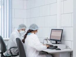 Scientists Deplore Sharp US Cut In Medical Research Funding Scientists Deplore Sharp US Cut In Medical Research Funding