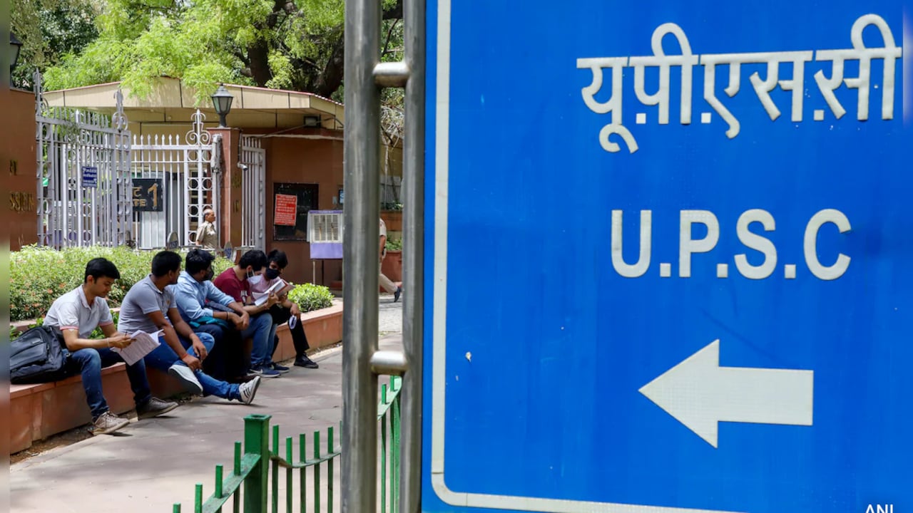 UPSC Civil Services Mains 2026 Live Updates: Exam Begins At 9 AM, Check Key Guidelines