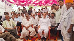 Big Setback For Congress After 400 Workers In Rajasthan Quit Party