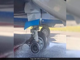 Video: Boeing 737 Loses Wheel During Takeoff, Makes Emergency Landing Video: Boeing 737 Loses Wheel During Takeoff, Makes Emergency Landing