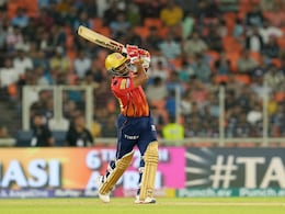 Shashank Singh पंजाबच्या नव्या हिरोचं आहे मुंबईशी कनेक्शन Shashank Singh पंजाबच्या नव्या हिरोचं आहे मुंबईशी कनेक्शन