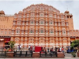 जयपुर में क्यों लग रहे हैं 'गैर-हिंदुओं को न बेचें प्रॉपर्टी' के पोस्टर, पुलिस ने कहा- 'कोई विवाद नहीं' जयपुर में क्यों लग रहे हैं 'गैर-हिंदुओं को न बेचें प्रॉपर्टी' के पोस्टर, पुलिस ने कहा- 'कोई विवाद नहीं'