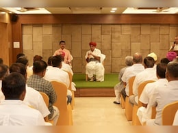 रविंद्र भाटी की चुनौती से निपटने के लिए राजपूतों को साधने में जुटी भाजपा, बंद कमरे में राज्यवर्धन राठौड़ और जसोल ने की विशेष बैठक रविंद्र भाटी की चुनौती से निपटने के लिए राजपूतों को साधने में जुटी भाजपा, बंद कमरे में राज्यवर्धन राठौड़ और जसोल ने की विशेष बैठक