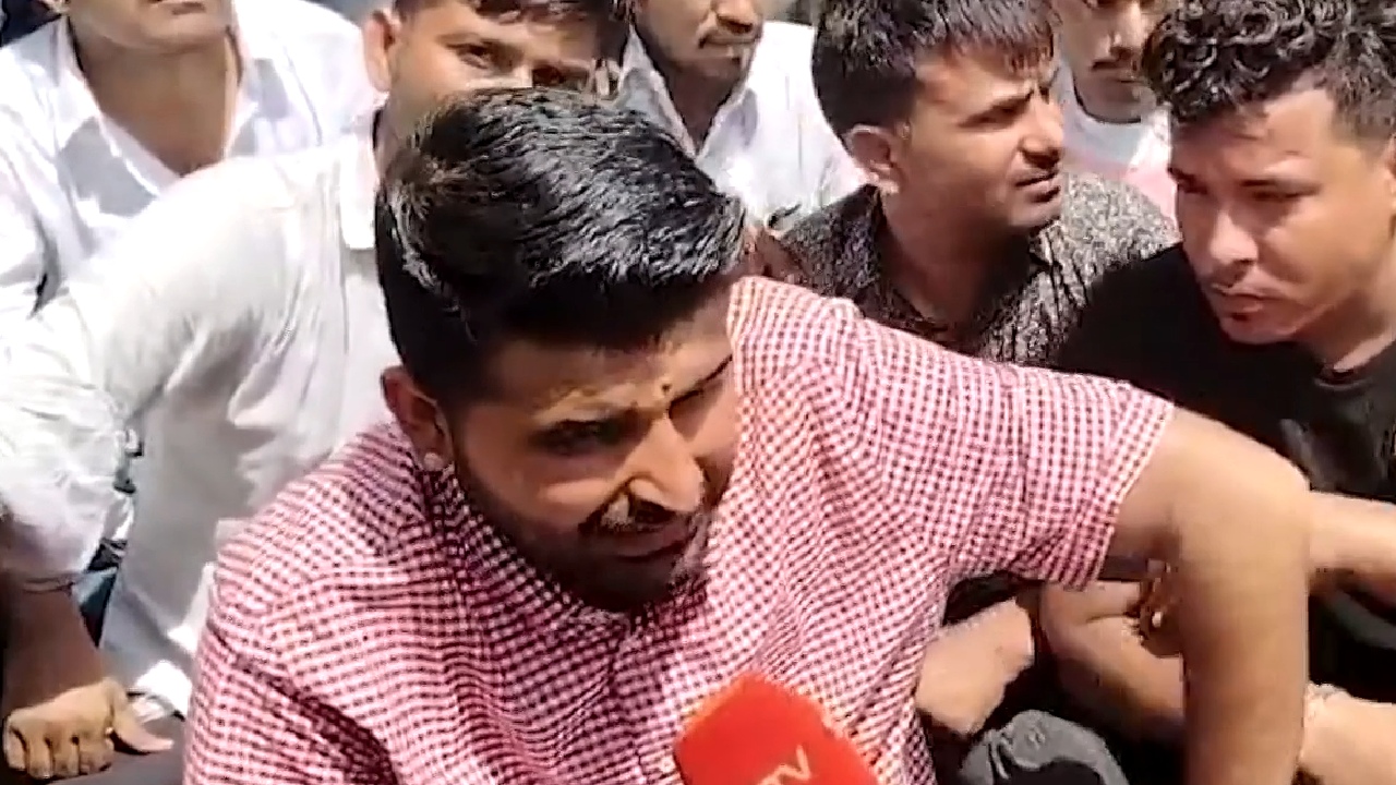 Lok Sabha Election 2024: बालोतरा में धरने पर बैठे रविंद्र सिंह भाटी का बड़ा बयान