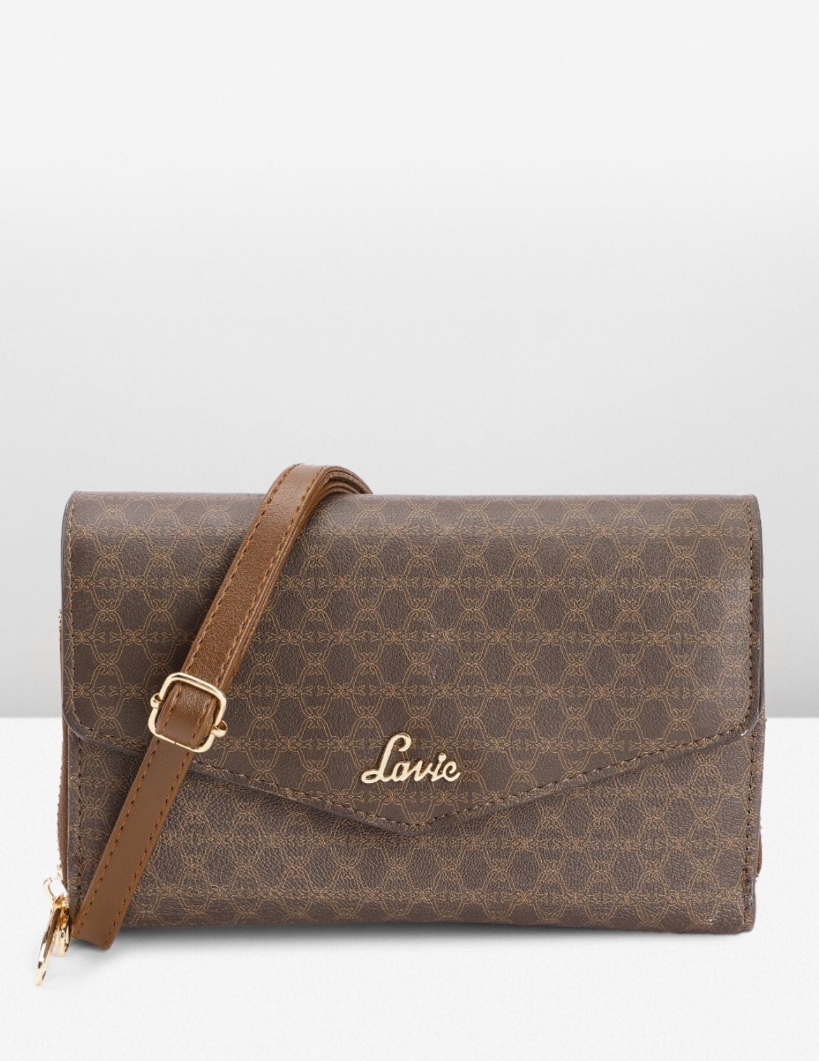 Best Deals On Womens Handbags From Myntra