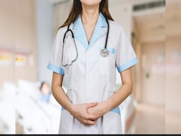 Patients Treated By Female Doctors More Likely To Survive, Claims Study Patients Treated By Female Doctors More Likely To Survive, Claims Study