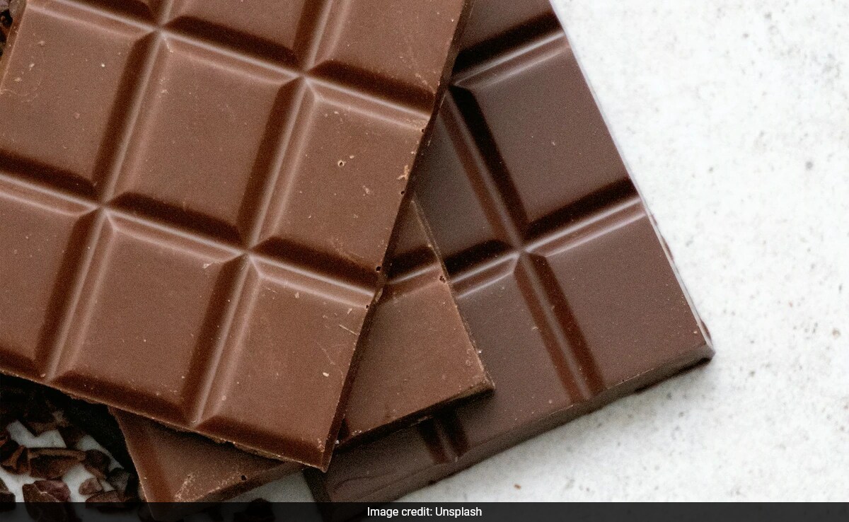 Father Strangles Daughter in Maharashtra Over Chocolate Money