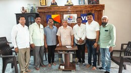 विशाल पाटील सांगलीत मविआचा खेळ बिघडवणार? बंधू प्रतिक पाटील प्रकाश आंबेडकरांच्या भेटीला