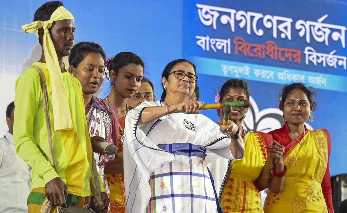 Modi's Guarantee Is Opposition Will Be Jailed After Polls: Mamata Banerjee