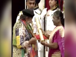 मिथुन दा को मिला पद्म भूषण, बोले - जब फोन आया तो मैं चुप रह गया क्योंकि मुझे उम्मीद ही नहीं थी मिथुन दा को मिला पद्म भूषण, बोले - जब फोन आया तो मैं चुप रह गया क्योंकि मुझे उम्मीद ही नहीं थी