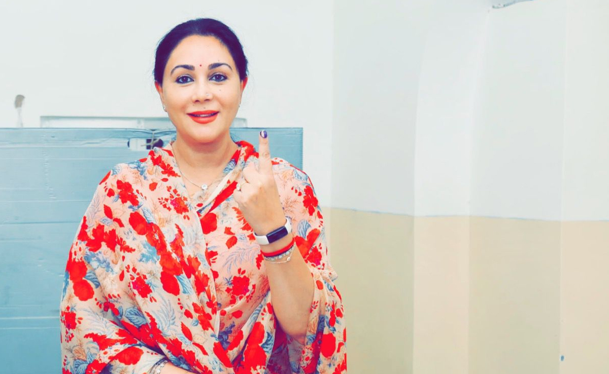 Lok Sabha Election 2024: राजस्थान में वोटिंग ने पकड़ी रफ्तार, दिया कुमारी बोलीं- 'मोदी सरकार के नाम-काम पर हो रहा मतदान'