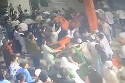 Video: Wedding Guests Fight With Chairs, Belts Over 'Juta Chupai' Demand Video: Wedding Guests Fight With Chairs, Belts Over 'Juta Chupai' Demand