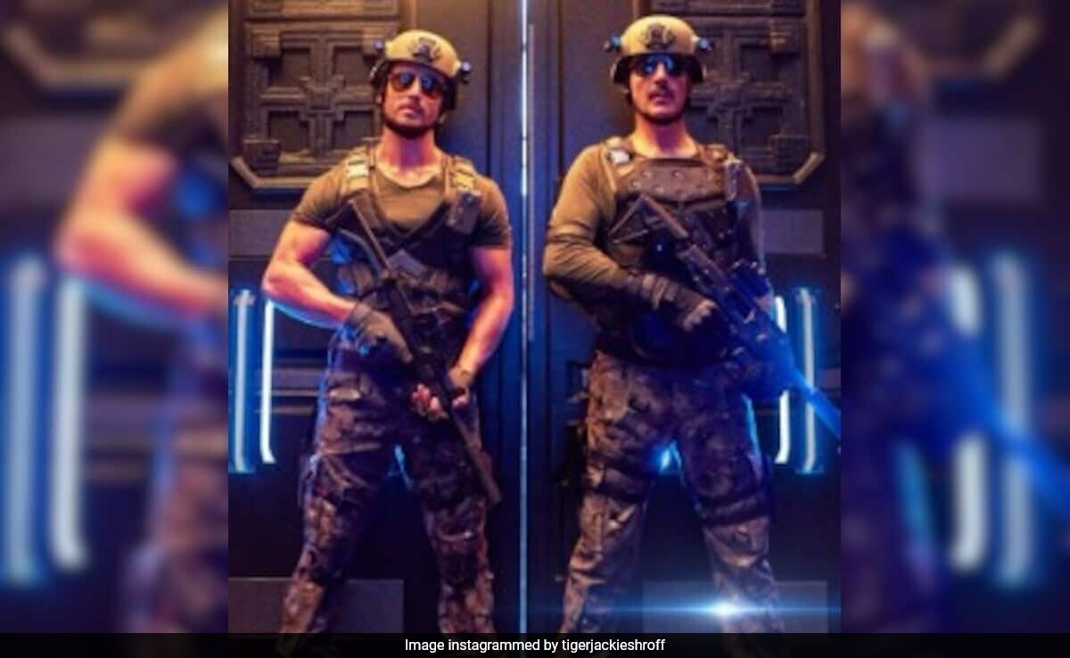 <I>Bade Miyan Chote Miyan</I>: Real Weapons, Tanks And More Used In Akshay Kumar's Film