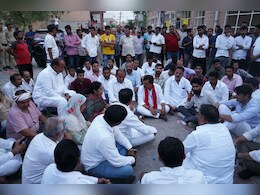 Lok Sabha Election 2024: जोधपुर में दिनभर शांति पूर्ण मतदान के बीच शाम को हंगामा, अनशन पर बैठ गए कांग्रेस प्रत्याशी Lok Sabha Election 2024: जोधपुर में दिनभर शांति पूर्ण मतदान के बीच शाम को हंगामा, अनशन पर बैठ गए कांग्रेस प्रत्याशी