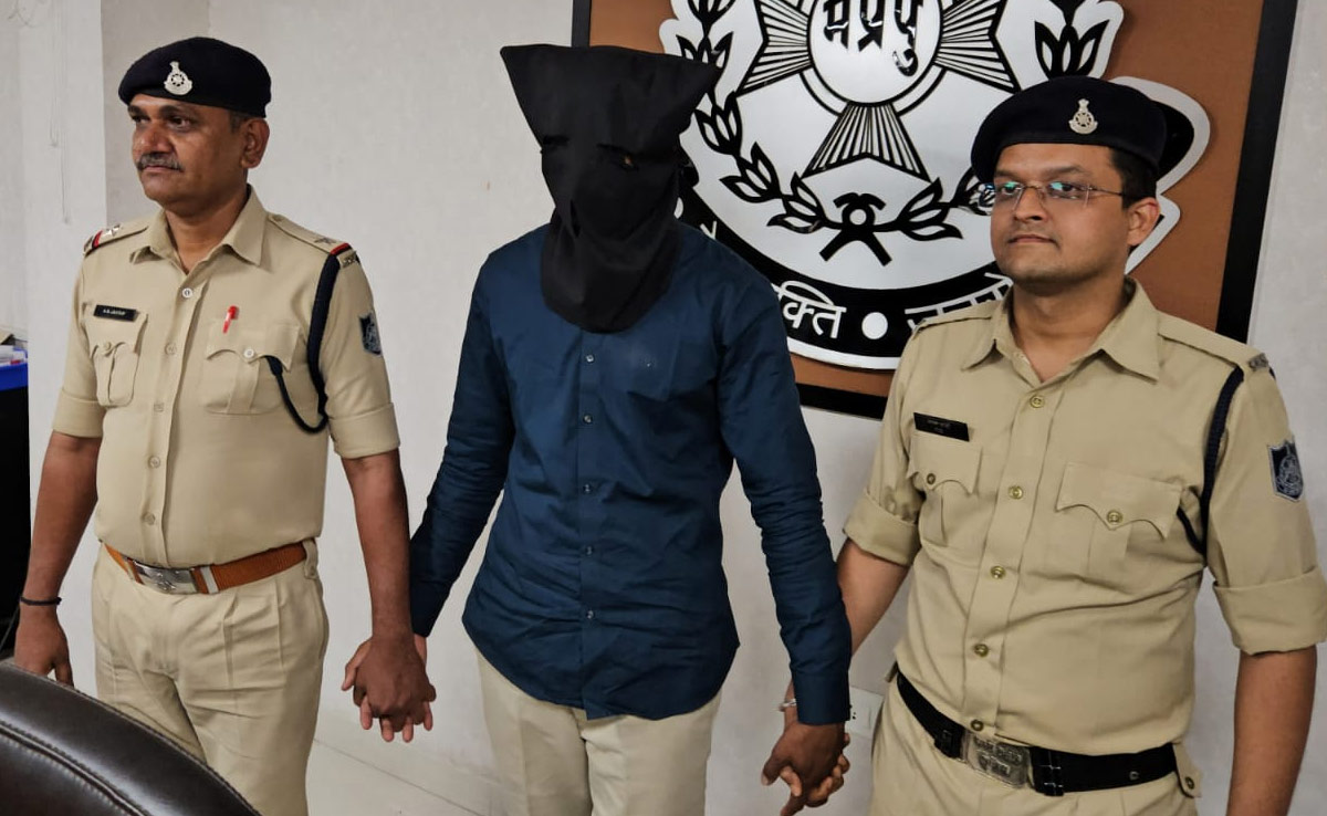 MP News: प्रेमिका का गला रेतकर जम्मू-कश्मीर भागा फौजी, फिर रतलाम पुलिस के हत्थे ऐसे चढ़ा