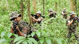 Anti Naxal Operation: सुरक्षाबलों और नक्सलियों की बीच दो दिनों से जारी मुठभेड़ में आया बड़ा अपडेट, अब तक इतने नक्सली हुए ढेर