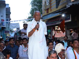 "If 400 Candidates Stand...": Digvijaya Singh's Plan To Eliminate EVMs "If 400 Candidates Stand...": Digvijaya Singh's Plan To Eliminate EVMs