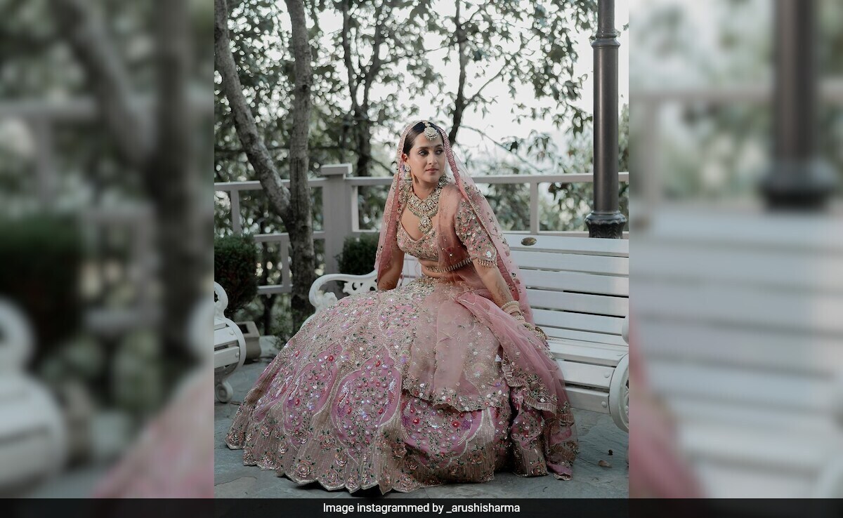 <i>Love Aaj Kal 2</i> Actress Arushi Sharma Is A Happy Bride In Unseen Pics From Wedding