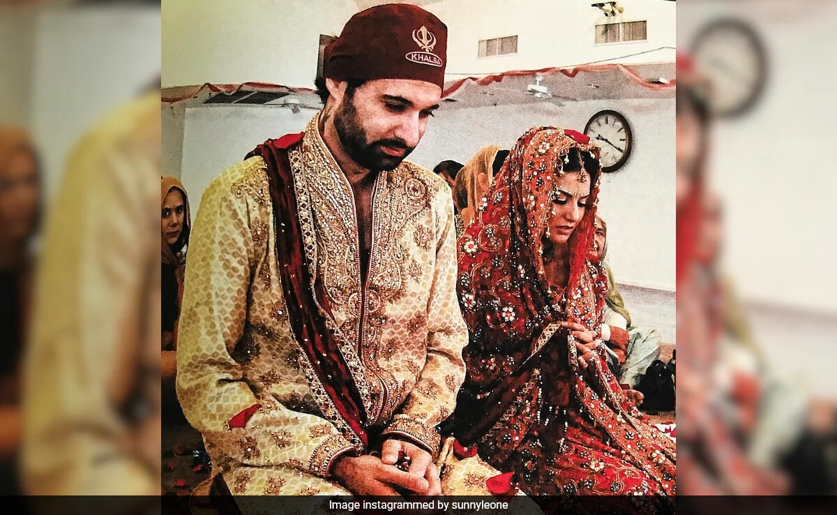 Viral: Sunny Leone's Wedding Photo. Bonus - Her Anniversary Post For Husband Daniel Weber