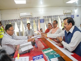 पूर्व CM शिवराज का नामांकन, कहा- राहुल गांधी को न हिंदी की समझ और न अंग्रेजी की, हम इटली में नहीं समझा सकते पूर्व CM शिवराज का नामांकन, कहा- राहुल गांधी को न हिंदी की समझ और न अंग्रेजी की, हम इटली में नहीं समझा सकते