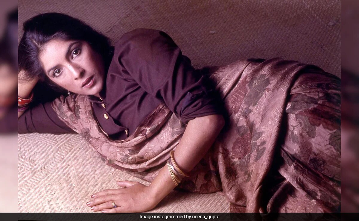 The Internet Loves Neena Gupta's "<i>Jawani Ke Din</i>" Pic: "You Definitely Broke Some Hearts"