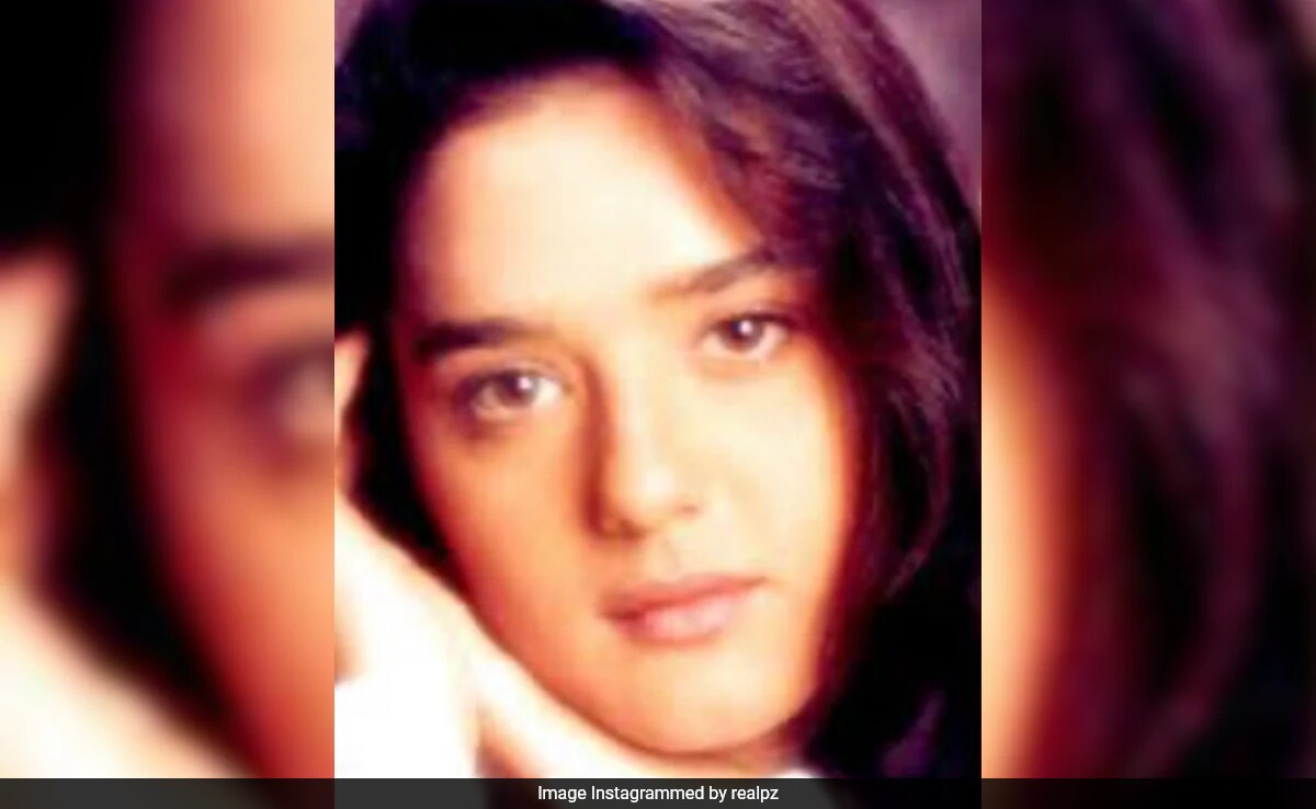 Preity Zinta's Throwback Pic From Her First Photoshoot: "I Was All Of 20 And Thought..."