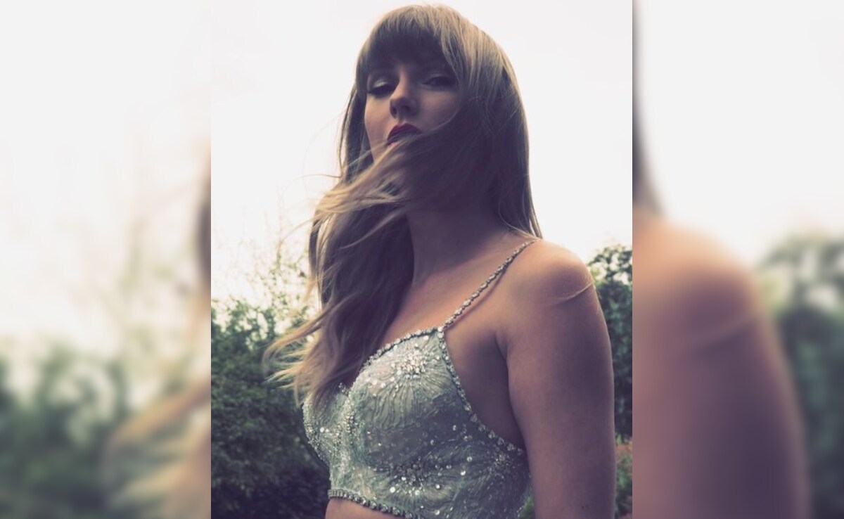 The Taylor Swift Effect: Swifties Swarm To Pub Name-Checked In New Album