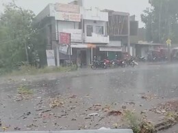 Dhule News: अवकाळीचा शिक्षण विभागाला फटका! कार्यालयात पाणीच पाणी, महत्वाच्या फाईल्स भिजल्या