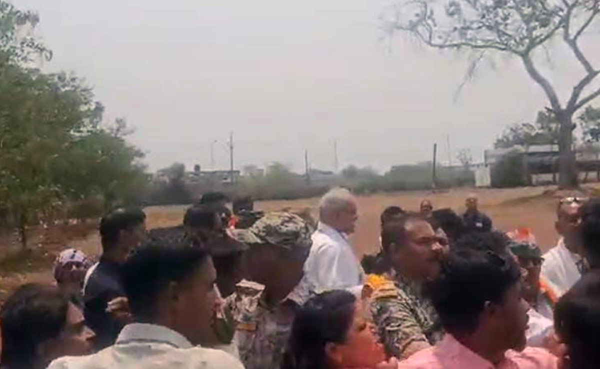 वोटिंग के बीच पूर्व CM भूपेश बघेल के साथ धक्का-मुक्की ! BJP- कांग्रेस कार्यकर्ताओं के बीच जबरदस्त भिड़ंत, लगे ये आरोप