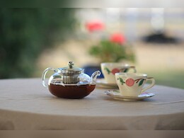 रात को सोने से पहले इलायची और केसर की चाय का कर लें सेवन, फिर देखें कमाल