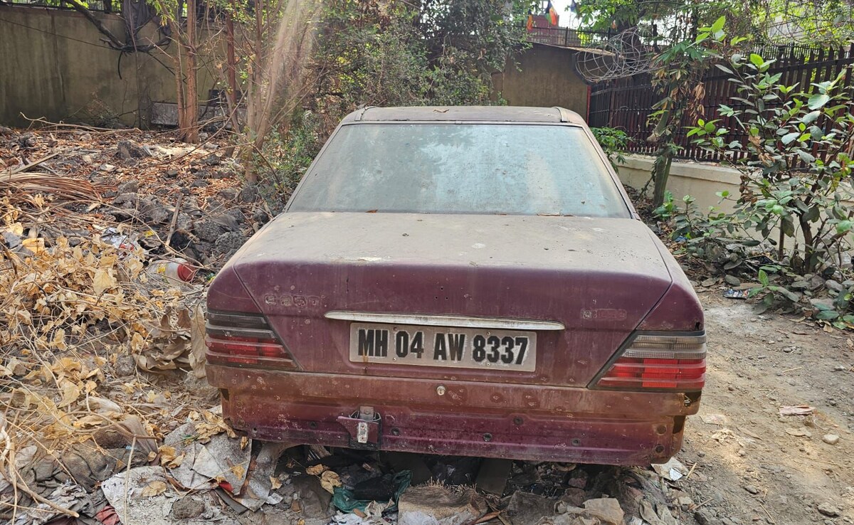 Mumbai : लावारिस कार में खेलते समय लॉक हुए दरवाज़े, दम घुटने से 2 बच्चों की मौत