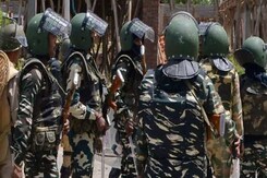Militant attack in Manipur: Bishnupur जिले में उग्रवादियों के हमले में CRPF के 2 जवान शहीद, कई घायल Militant attack in Manipur: Bishnupur जिले में उग्रवादियों के हमले में CRPF के 2 जवान शहीद, कई घायल