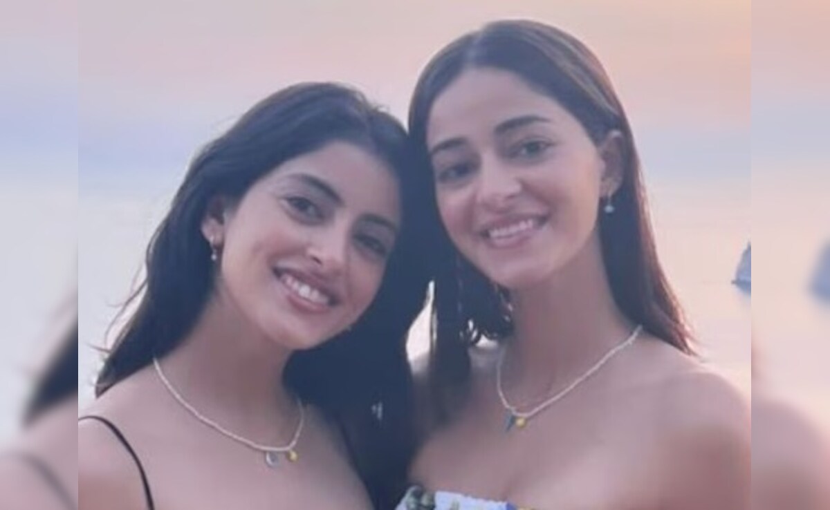 Ananya Panday Sums Up Sunday Outing With BFF Navya Naveli Nanda: "<i>Kadak Chai</i>, Cheese Toast"