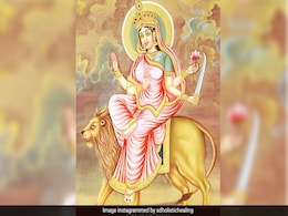 चैत्र नवरात्रि के छठे दिन इस तरह करें मां कात्यायनी की पूजा, इन मंत्रों से प्रसन्न हो जाती हैं देवी मां चैत्र नवरात्रि के छठे दिन इस तरह करें मां कात्यायनी की पूजा, इन मंत्रों से प्रसन्न हो जाती हैं देवी मां