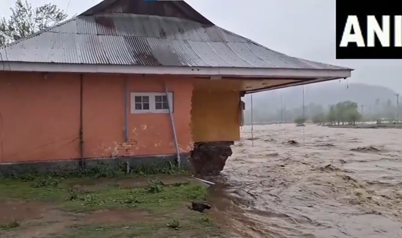 5 Killed, Several Injured In Landslides, Flash Floods In Jammu And Kashmir